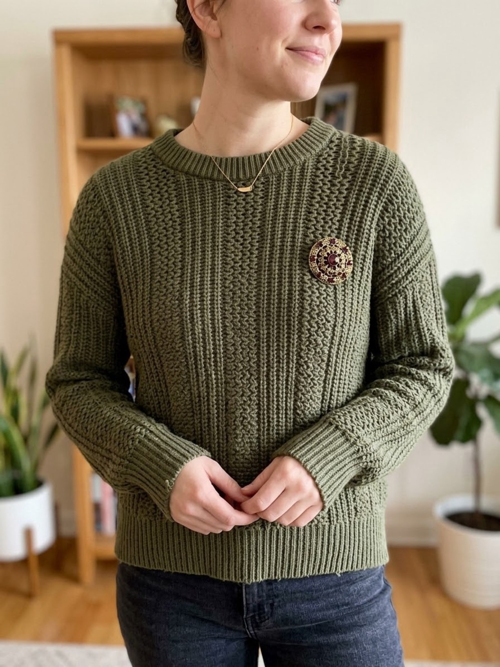 Women’s Structure Olive Green Chunky Knit Sweater size lg